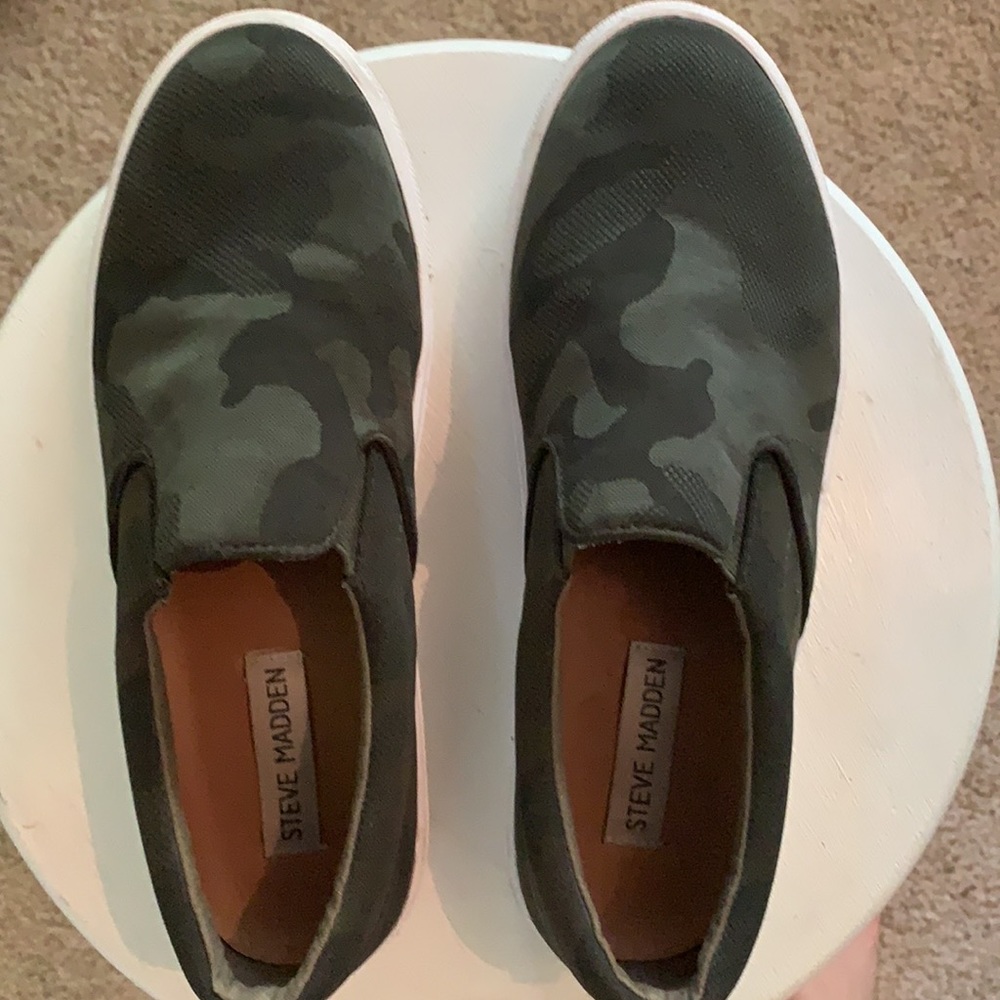 Steve Madden Slides Dark Camo - image 4